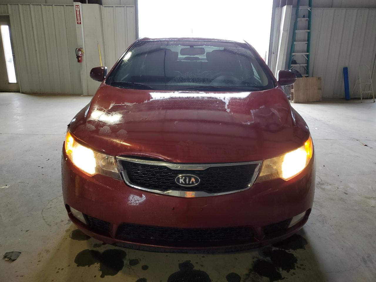 Photo 4 VIN: KNAFW4A39C5581611 - KIA FORTE 