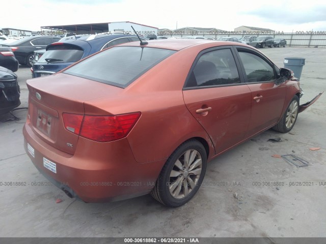 Photo 3 VIN: KNAFW4A3XA5046493 - KIA FORTE 