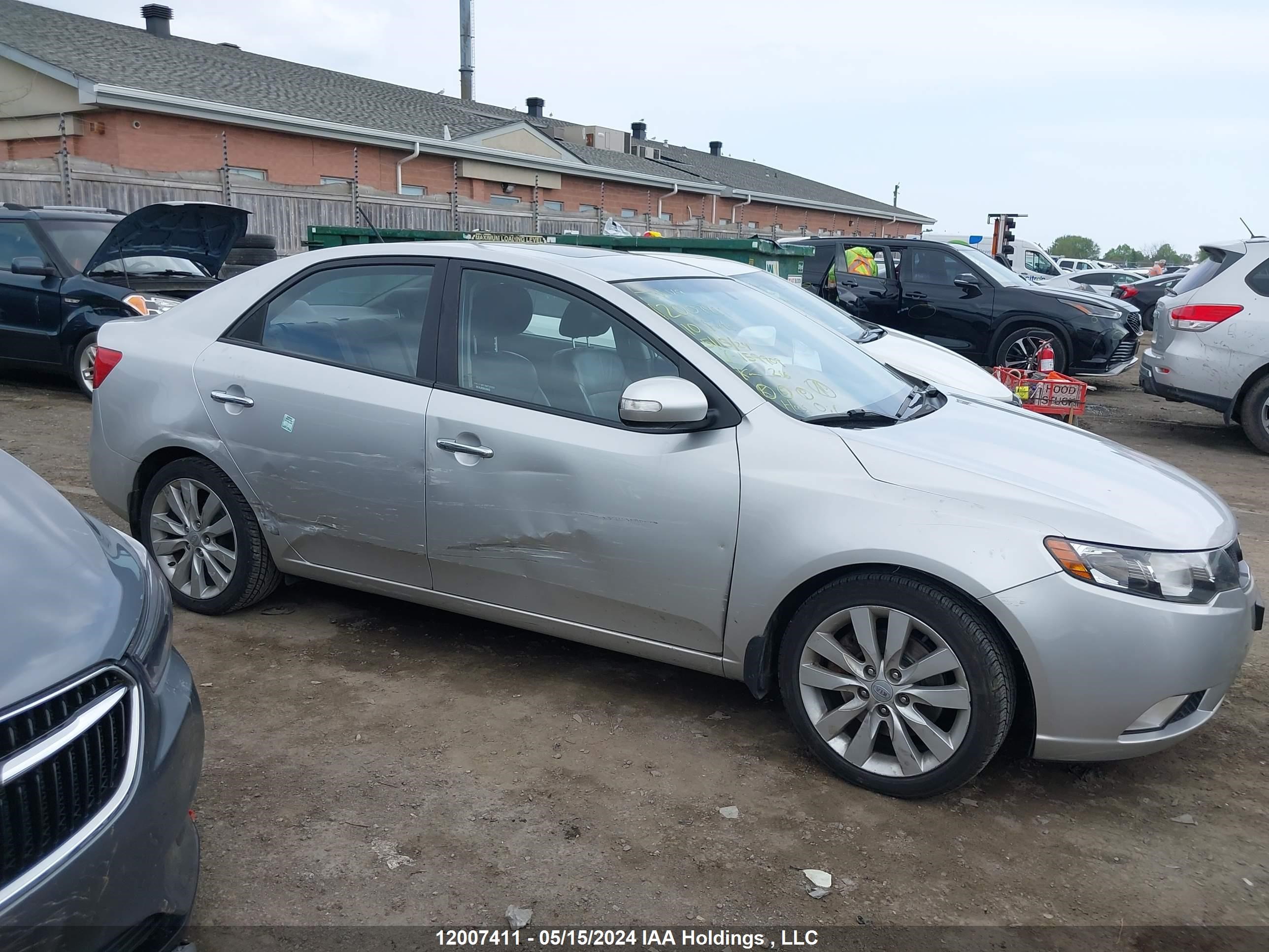 Photo 12 VIN: KNAFW4A3XA5159909 - KIA FORTE 