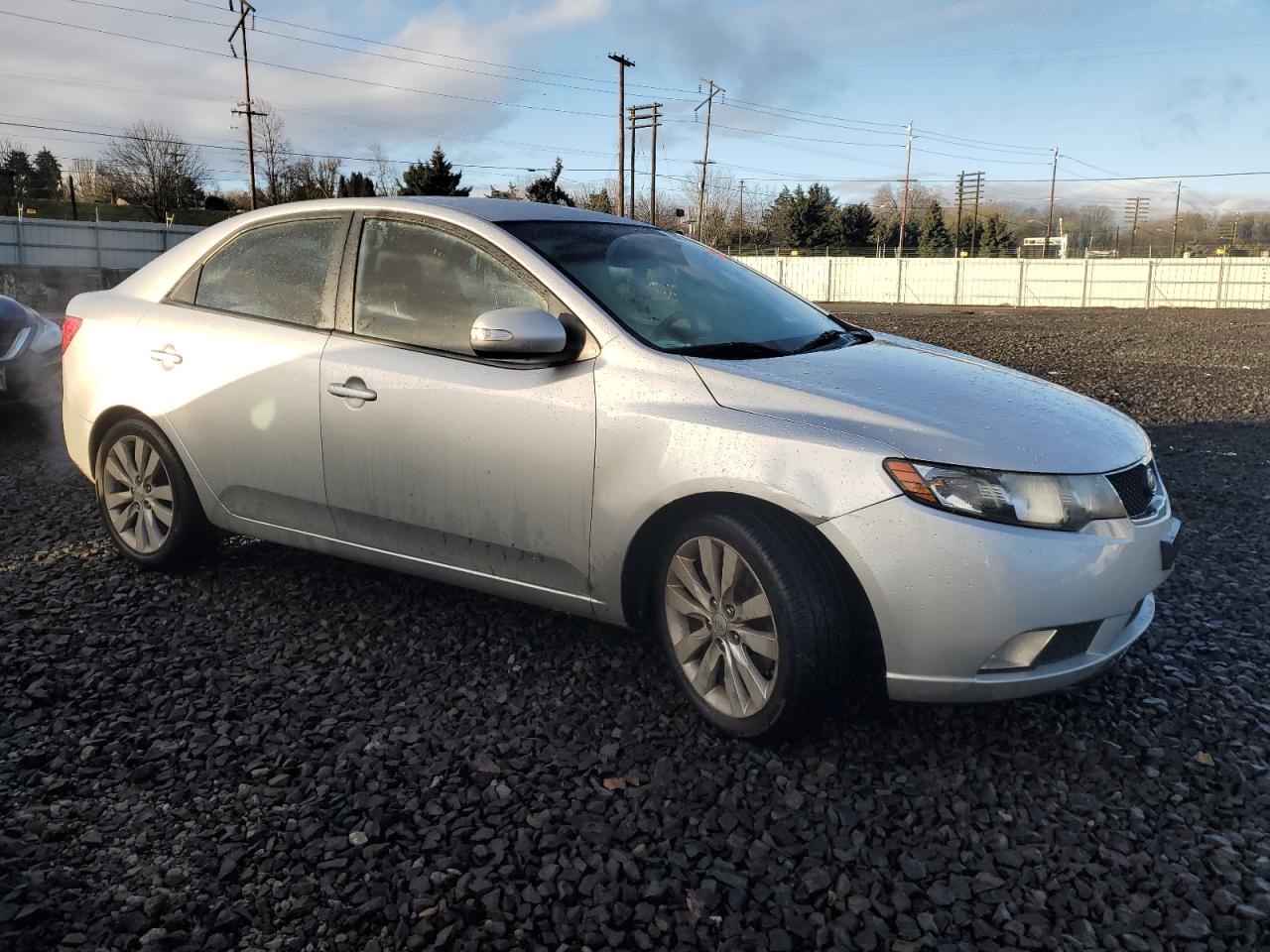 Photo 3 VIN: KNAFW4A3XA5271254 - KIA FORTE 