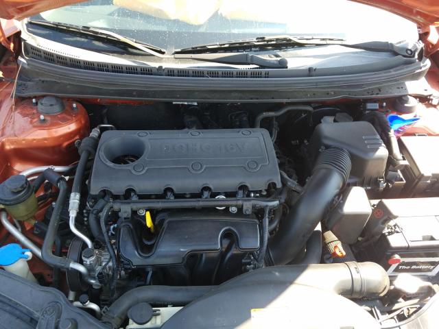 Photo 6 VIN: KNAFW4A3XA5312322 - KIA FORTE SX 