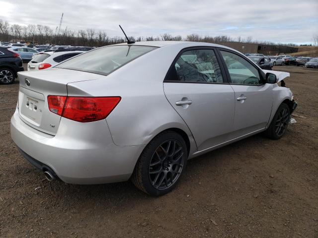 Photo 2 VIN: KNAFW4A3XB5397793 - KIA FORTE SX 