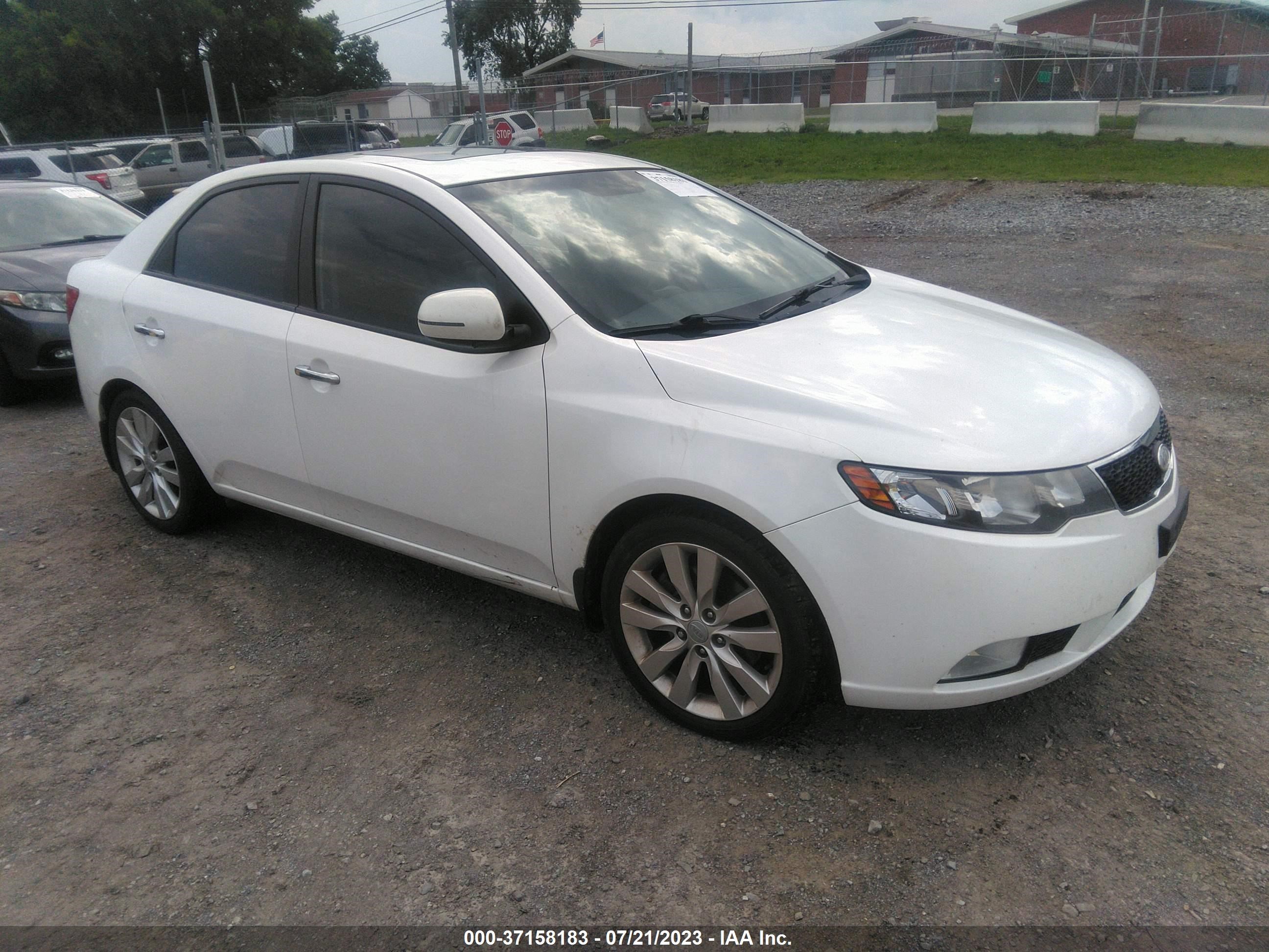 Photo 1 VIN: KNAFW4A3XD5678947 - KIA FORTE 