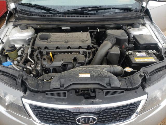 Photo 6 VIN: KNAFW5A31C5468127 - KIA FORTE SX 