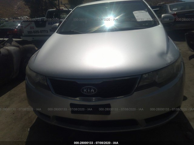 Photo 5 VIN: KNAFW5A32B5411689 - KIA FORTE 5-DOOR 