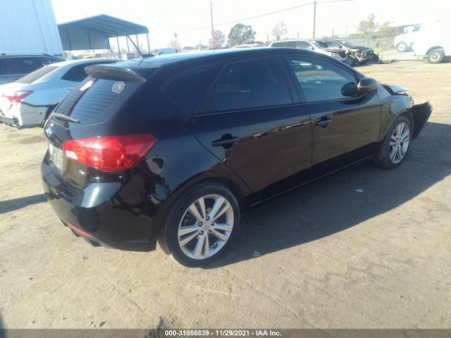 Photo 3 VIN: KNAFW5A32C5572013 - KIA FORTE 5-DOOR 