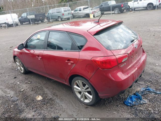 Photo 2 VIN: KNAFW5A33B5363586 - KIA FORTE 