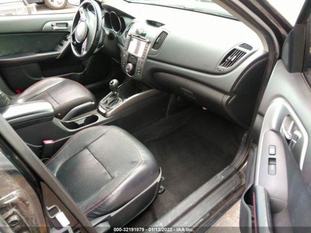 Photo 4 VIN: KNAFW5A37D5663702 - KIA FORTE 5-DOOR 