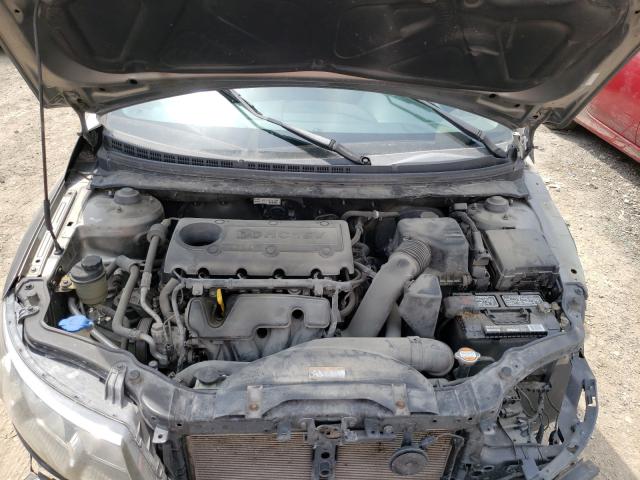 Photo 6 VIN: KNAFW5A38B5396163 - KIA FORTE SX 