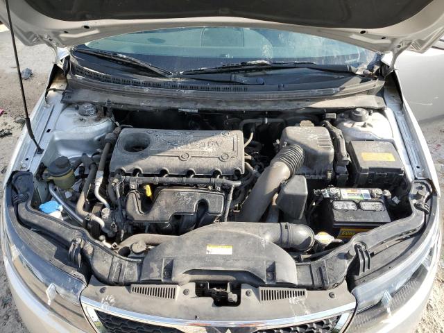 Photo 10 VIN: KNAFW5A38B5424950 - KIA FORTE 