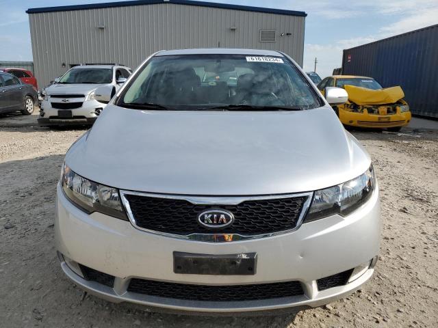 Photo 4 VIN: KNAFW5A38B5424950 - KIA FORTE 