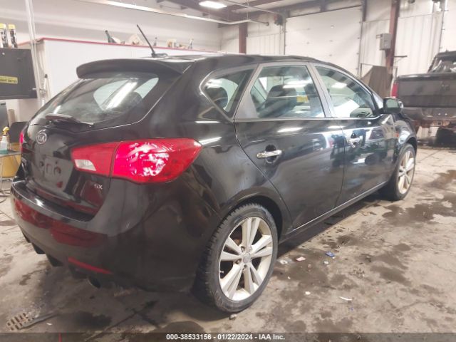 Photo 3 VIN: KNAFW5A3XC5508138 - KIA FORTE 