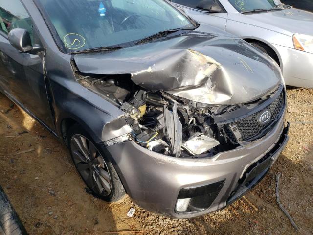 Photo 8 VIN: KNAFW6A30D5668925 - KIA FORTE SX 