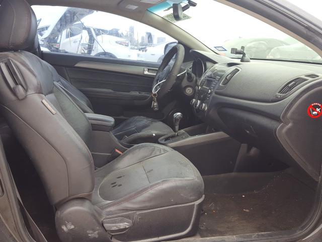 Photo 4 VIN: KNAFW6A31A5262535 - KIA FORTE SX 