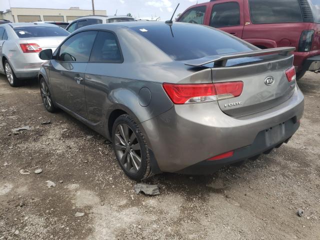 Photo 2 VIN: KNAFW6A31B5399699 - KIA FORTE SX 