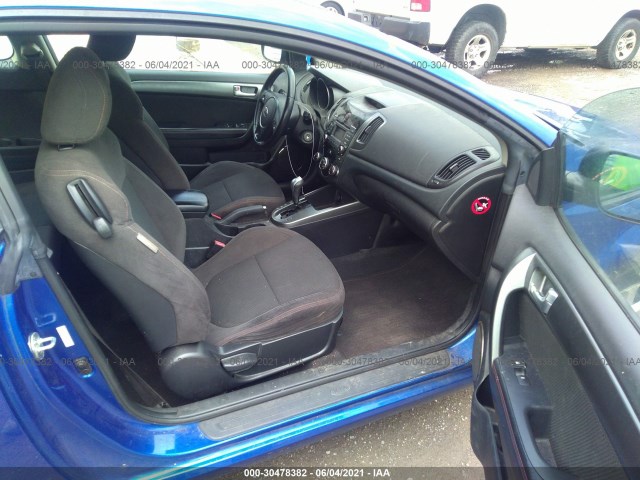 Photo 4 VIN: KNAFW6A32A5159799 - KIA FORTE KOUP 