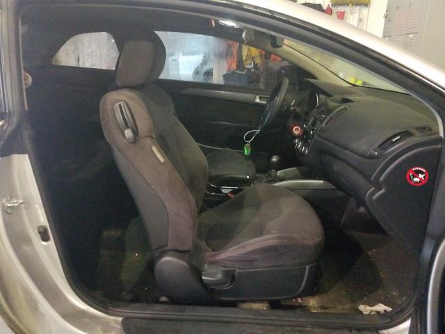 Photo 4 VIN: KNAFW6A32C5513940 - KIA FORTE SX 