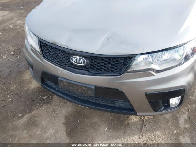 Photo 5 VIN: KNAFW6A33A5147595 - KIA FORTE KOUP 