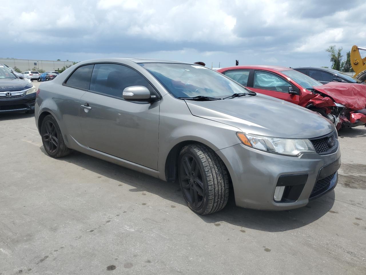 Photo 3 VIN: KNAFW6A33A5173775 - KIA FORTE 