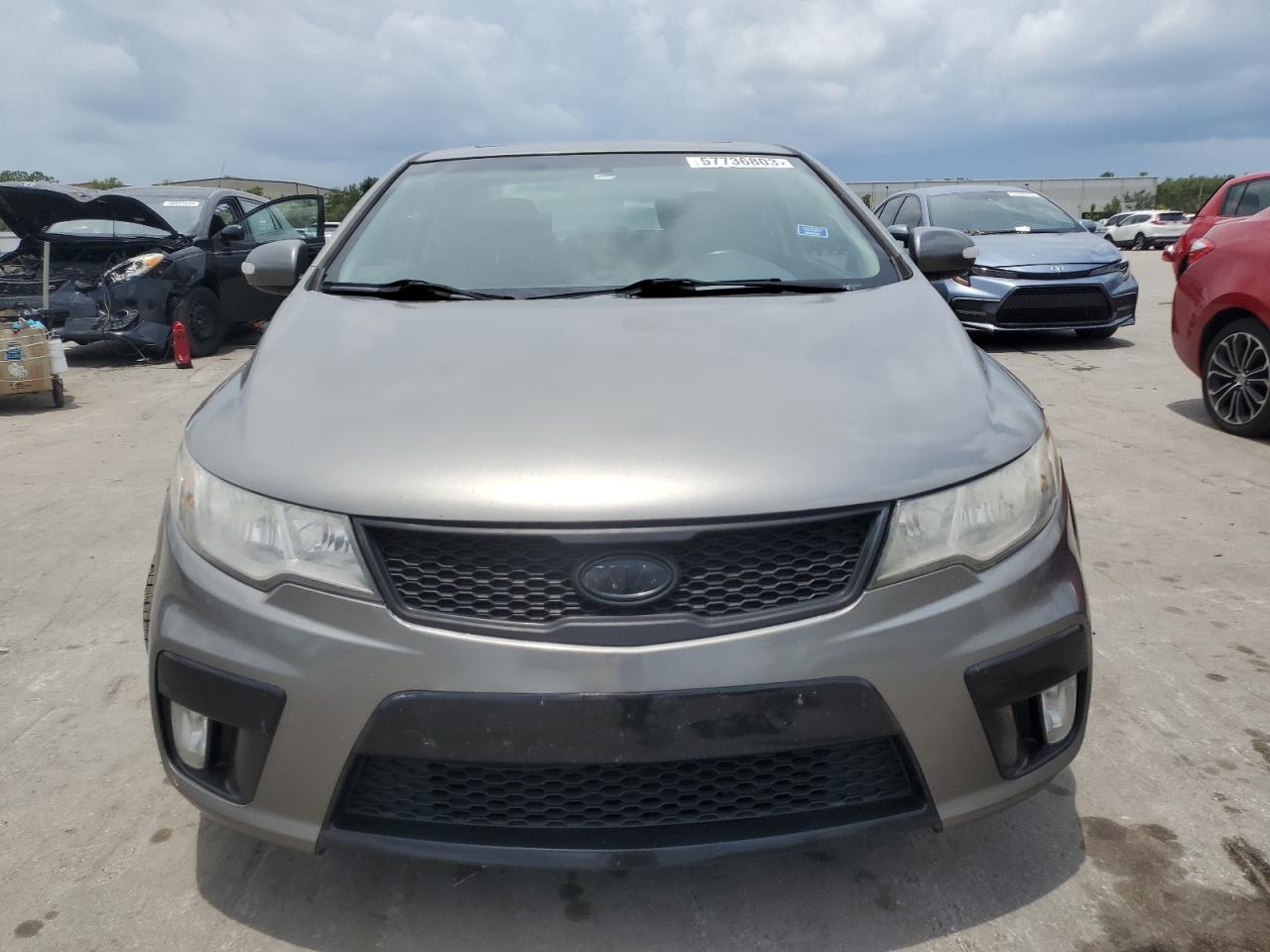 Photo 4 VIN: KNAFW6A33A5173775 - KIA FORTE 