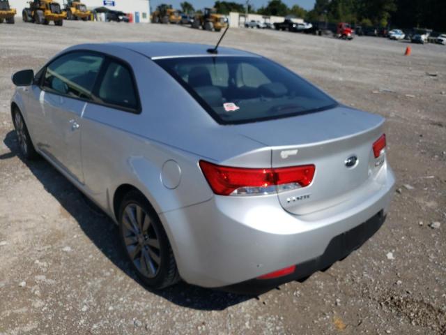 Photo 2 VIN: KNAFW6A33C5622049 - KIA FORTE 