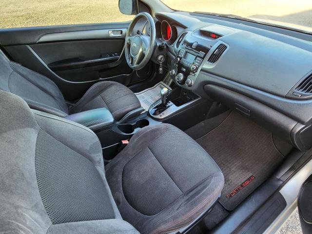 Photo 4 VIN: KNAFW6A34A5120003 - KIA FORTE 