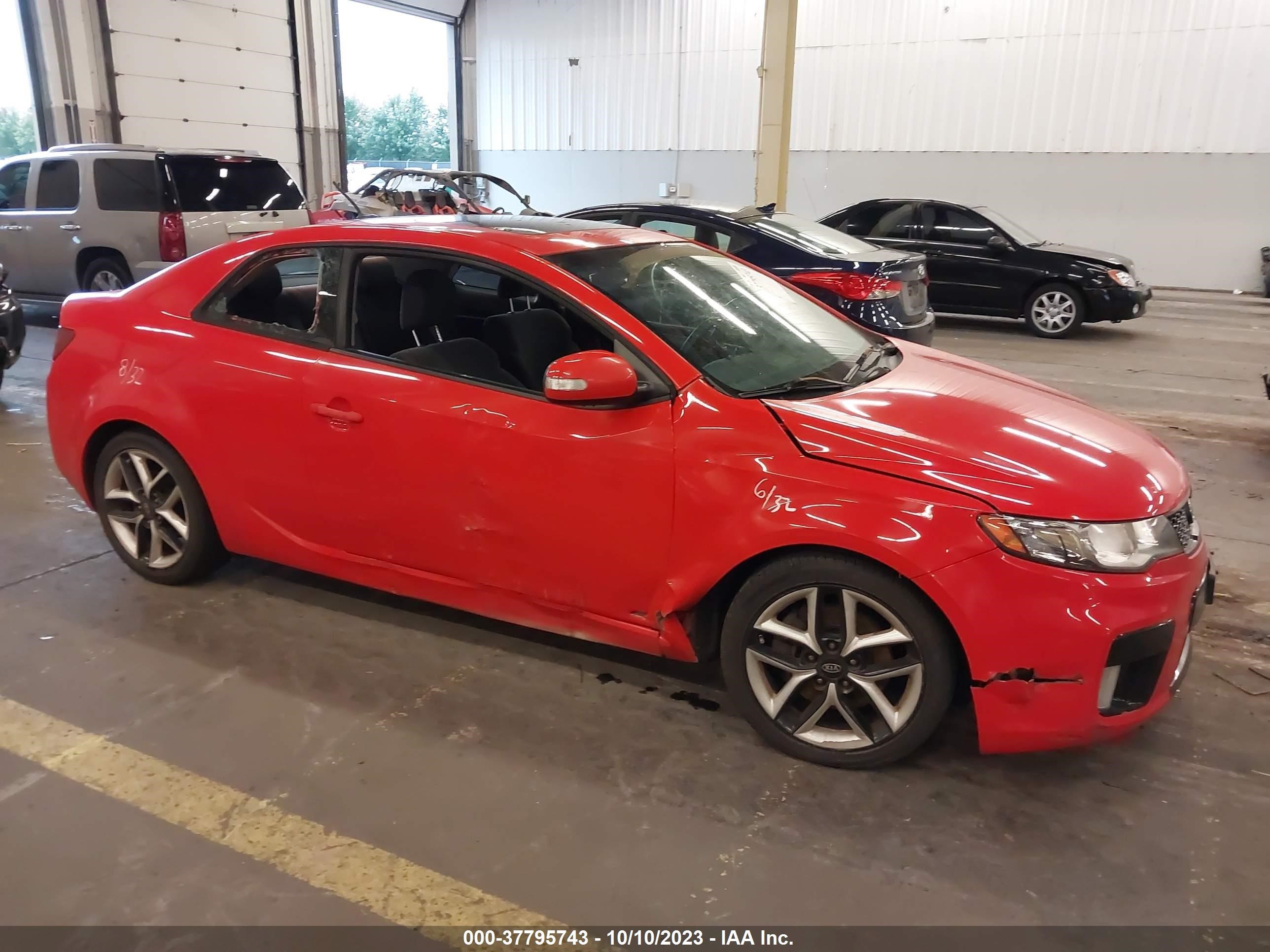 Photo 12 VIN: KNAFW6A35A5140230 - KIA FORTE 