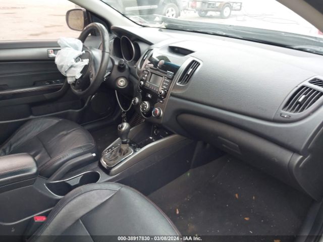 Photo 4 VIN: KNAFW6A36C5526609 - KIA FORTE KOUP 