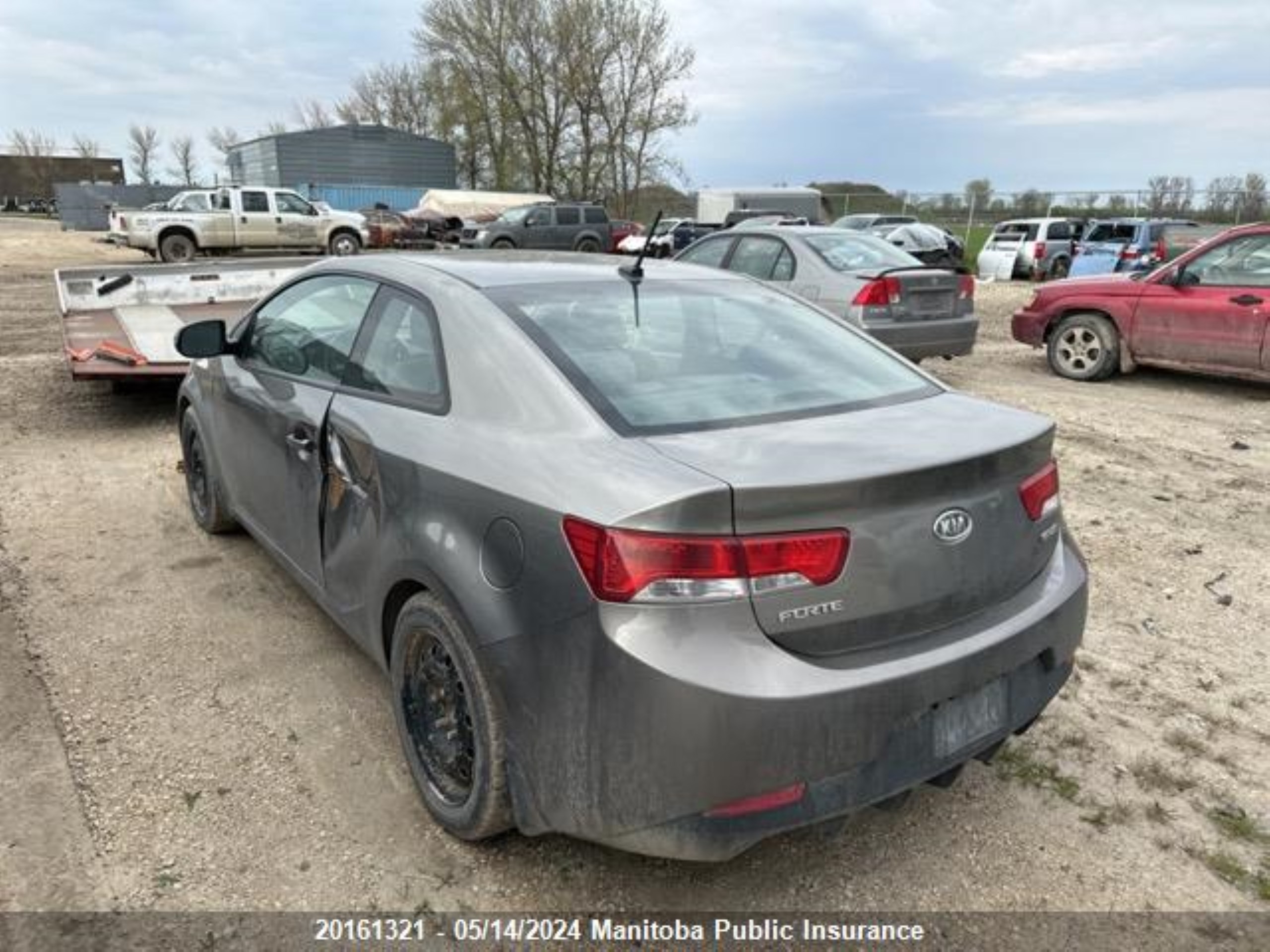 Photo 2 VIN: KNAFW6A36D5664748 - KIA FORTE 