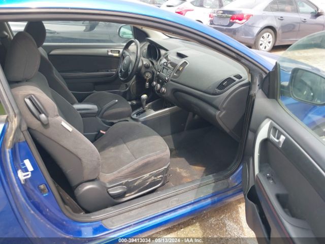 Photo 4 VIN: KNAFW6A37A5206289 - KIA FORTE KOUP 