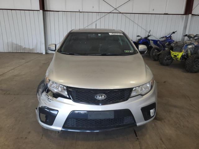 Photo 4 VIN: KNAFW6A38B5386965 - KIA FORTE SX 