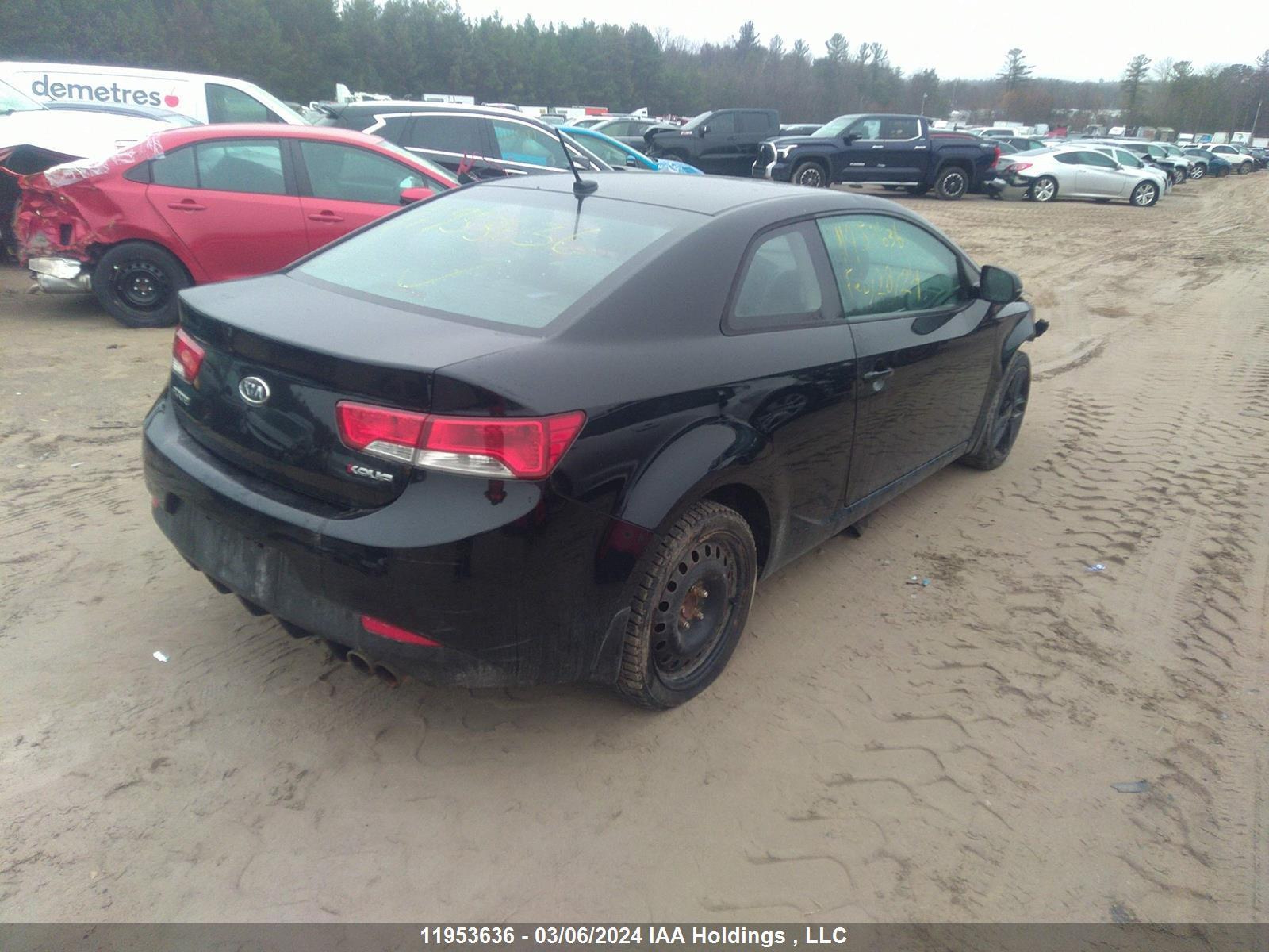 Photo 3 VIN: KNAFW6A39C5489023 - KIA FORTE 