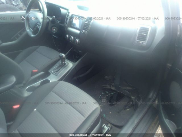 Photo 4 VIN: KNAFX4A60E5161083 - KIA FORTE 