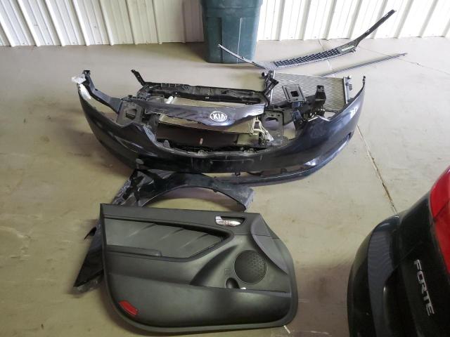 Photo 11 VIN: KNAFX4A60E5235635 - KIA FORTE 