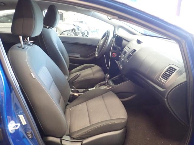 Photo 4 VIN: KNAFX4A60F5285386 - KIA FORTE LX 