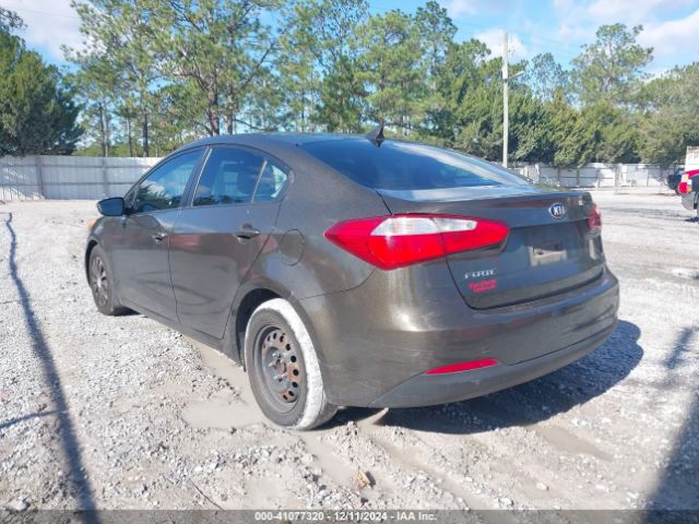 Photo 2 VIN: KNAFX4A60F5358126 - KIA FORTE 