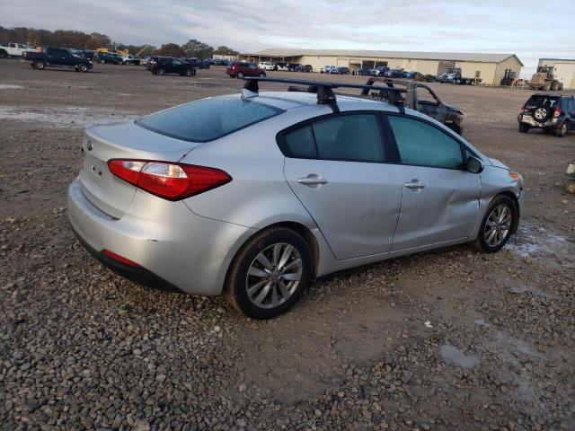 Photo 2 VIN: KNAFX4A60G5550129 - KIA FORTE LX 