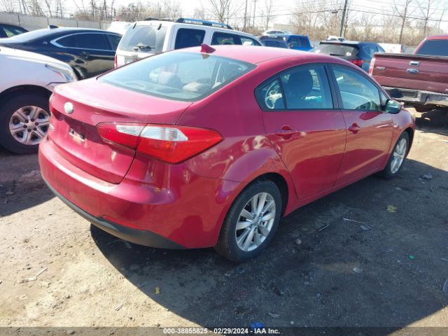 Photo 3 VIN: KNAFX4A61E5218889 - KIA FORTE 