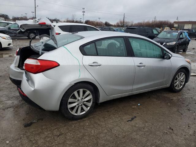 Photo 2 VIN: KNAFX4A61F5256012 - KIA FORTE LX 