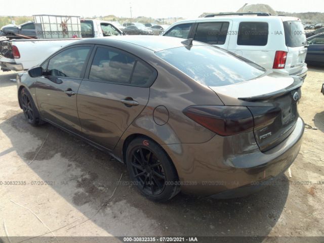 Photo 2 VIN: KNAFX4A61F5302843 - KIA FORTE 