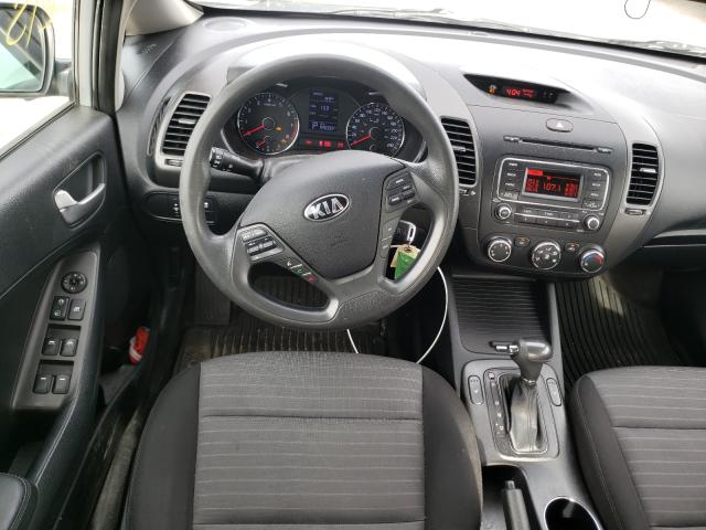 Photo 8 VIN: KNAFX4A61F5318024 - KIA FORTE LX 