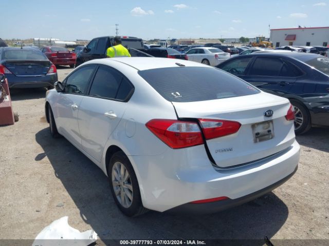 Photo 2 VIN: KNAFX4A61F5368180 - KIA FORTE 