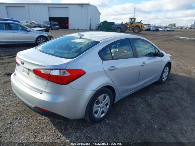 Photo 3 VIN: KNAFX4A61F5391331 - KIA FORTE 