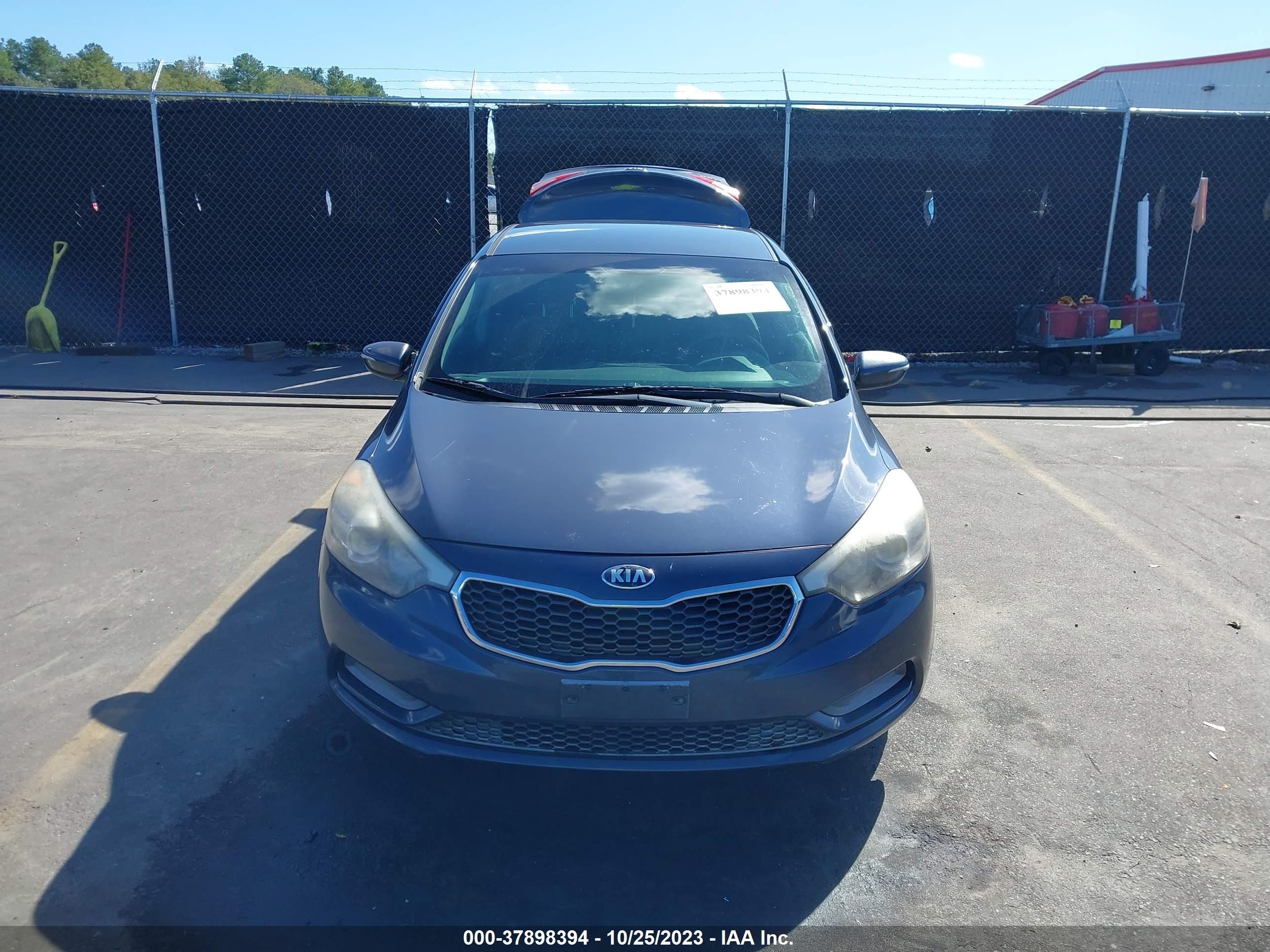 Photo 12 VIN: KNAFX4A61F5421623 - KIA FORTE 