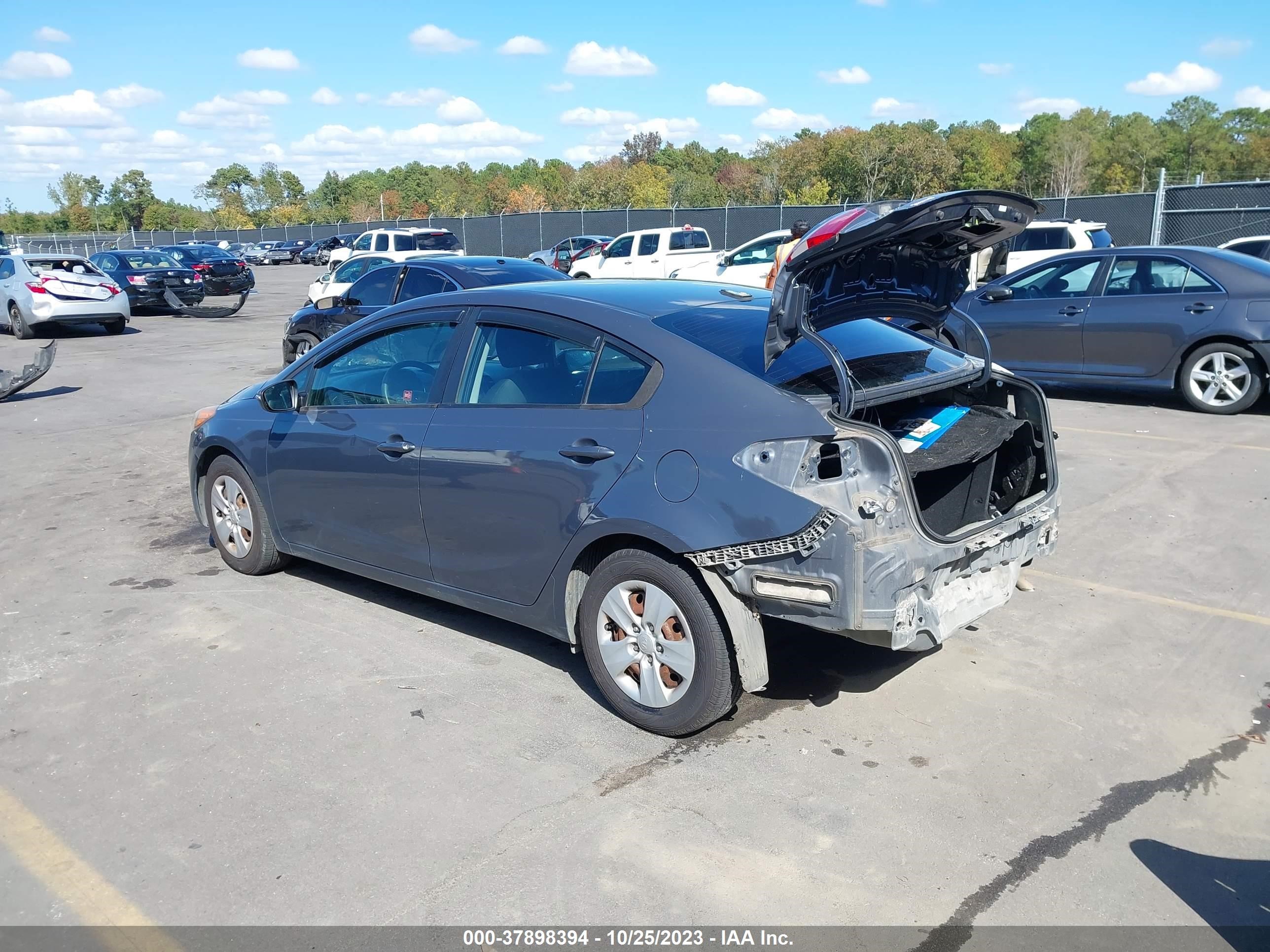 Photo 2 VIN: KNAFX4A61F5421623 - KIA FORTE 