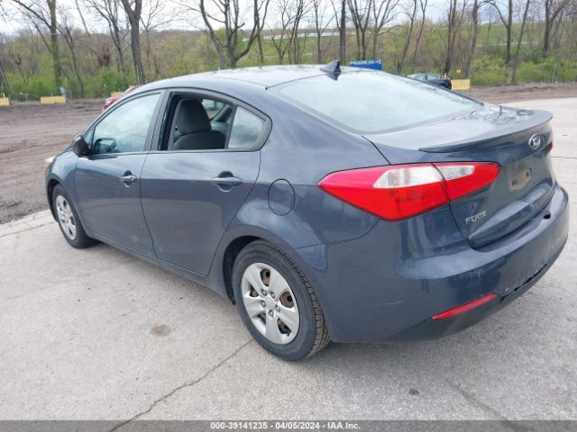 Photo 2 VIN: KNAFX4A61F5427065 - KIA FORTE 