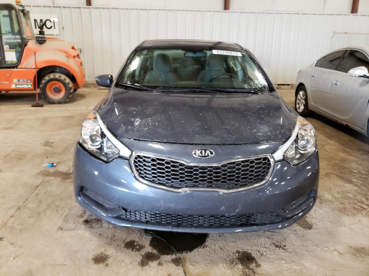 Photo 4 VIN: KNAFX4A61G5609883 - KIA FORTE 