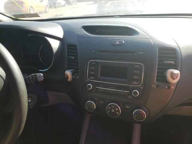 Photo 8 VIN: KNAFX4A62E5055086 - KIA FORTE LX 