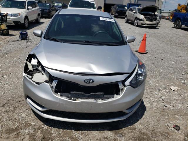 Photo 4 VIN: KNAFX4A62E5105887 - KIA FORTE LX 