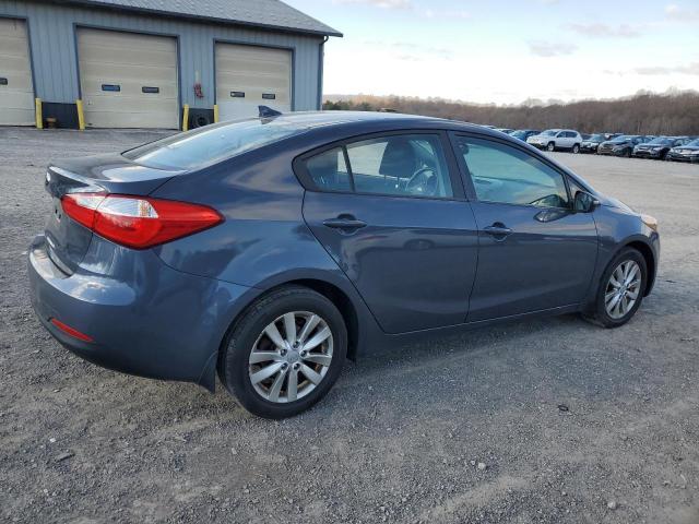 Photo 2 VIN: KNAFX4A62E5123323 - KIA FORTE LX 